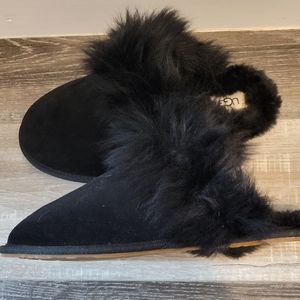 UGG Scuffete Black Slippers